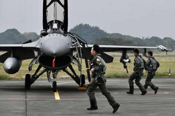Китай ввёл санкции против 6 оборонных компаний США за продажу оружия Тайваню